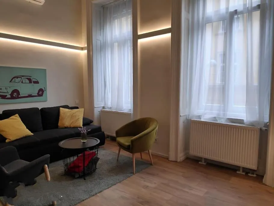 Luxury New-3Bdr 3Bth Sauna!City Center Budapest 0*,  Hungary